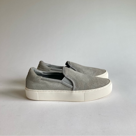 UGG Grey Suede Sheepskin Leather White Rubber Outsole Sneakers size 9 - Picture 2 of 12